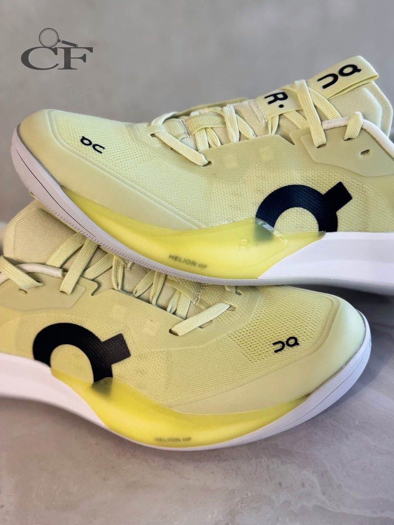 The Roger Pro 3 ‘Linen Lime’ (Category: Sneakers) located in Manila. Submitted by collectorfinds (Listing ID 1469065185, Image 2). Description: Performance meets premium On style ⚡ The Roger Pro 3 ‘Linen Lime’ Men’s US Size 9.5 ❌ Before ₱ 15,895 ✅ NOW ₱ 13,485 📩 PM us to purchase 📍2nd Floor, 317 Fernando Poe Jr Ave . Quezon City. Right above Yamaha near LRT 1 - Roosevelt Station. 📈 Prices subject to change without notice.