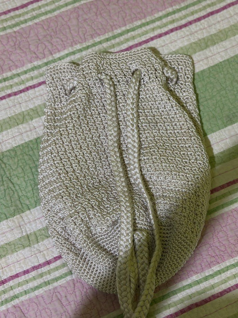 The sak hand-crocheted drawstring in cream white (Category: Backpacks) located in Pagsanjan. Submitted by leyuxdenini (Listing ID 1469031977, Image 3). Description: clean and good condition Rfs: Di nagagamit.