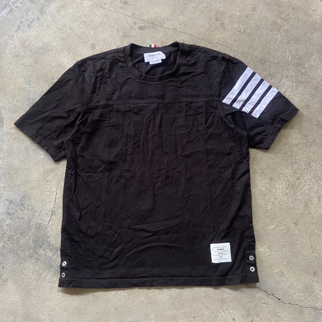 Thom Browne 4 Bar (Category: Tshirts & Polo Shirts ) located in Bacolod City. Submitted by c4pitalism_goods (Listing ID 1469046711, Image 1). Description: Size 4 Exellent Condition .