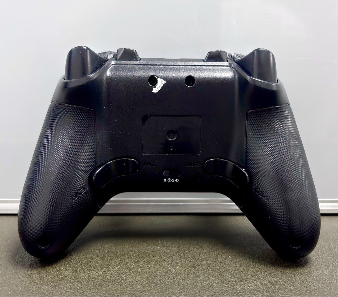 Thunderobot G50S Wireless Gamepad (Category: Controllers) located in Tarlac. Submitted by ggplaysph (Listing ID 1469027310, Image 2). Description: Thunderobot G50S Wireless Gamepad • 800 pesos only • Authentic / Loose (no box) • Compatible with: Nintendo Switch, Windows PC, Android and IOS Devices • With signs of usage (bawal sa maselan) 📍COD/COP available. Shipping fee must be paid first to secure your order. Item(s) payable upon delivery/pick-