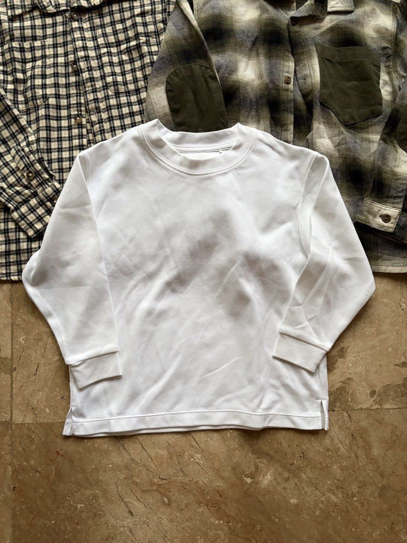 Toddler’s Assorted Longsleeve Tops Bundle (Category: Babies & Kids Fashion) located in Quezon City. Submitted by tidyup.lara (Listing ID 1469089740, Image 2). Description: Buy all in photo for PHP 600 Best fits 5-6 years old Condition 9/10: good as new .