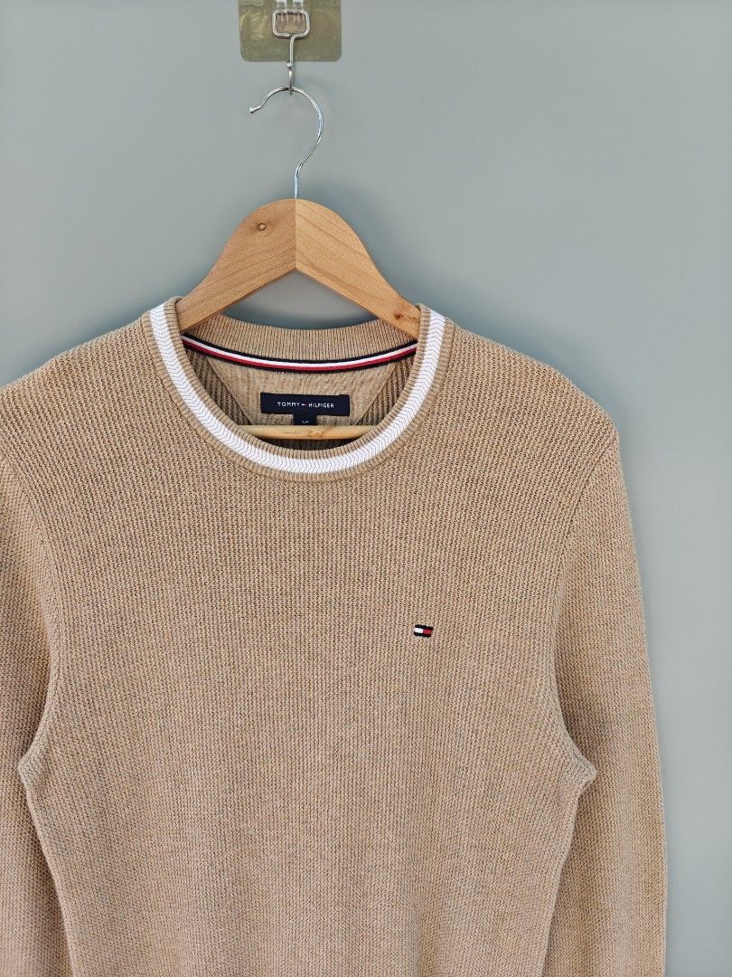Tommy Hilfiger (Category: Tshirts & Polo Shirts ) located in Alaminos. Submitted by epargne (Listing ID 1469014495, Image 2). Description: ◾Size : Small ◾Dimes : Length" 27, Width"18 ◾EXCELLENT CONDITION! ◾WASHED W/ FABCON AND READY TO WEAR 🛒Price : + Shipping fee.