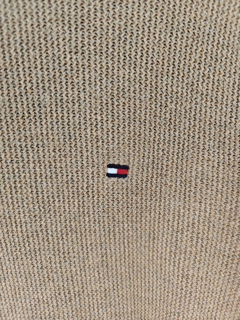 Tommy Hilfiger (Category: Tshirts & Polo Shirts ) located in Alaminos. Submitted by epargne (Listing ID 1469014495, Image 3). Description: ◾Size : Small ◾Dimes : Length" 27, Width"18 ◾EXCELLENT CONDITION! ◾WASHED W/ FABCON AND READY TO WEAR 🛒Price : + Shipping fee.