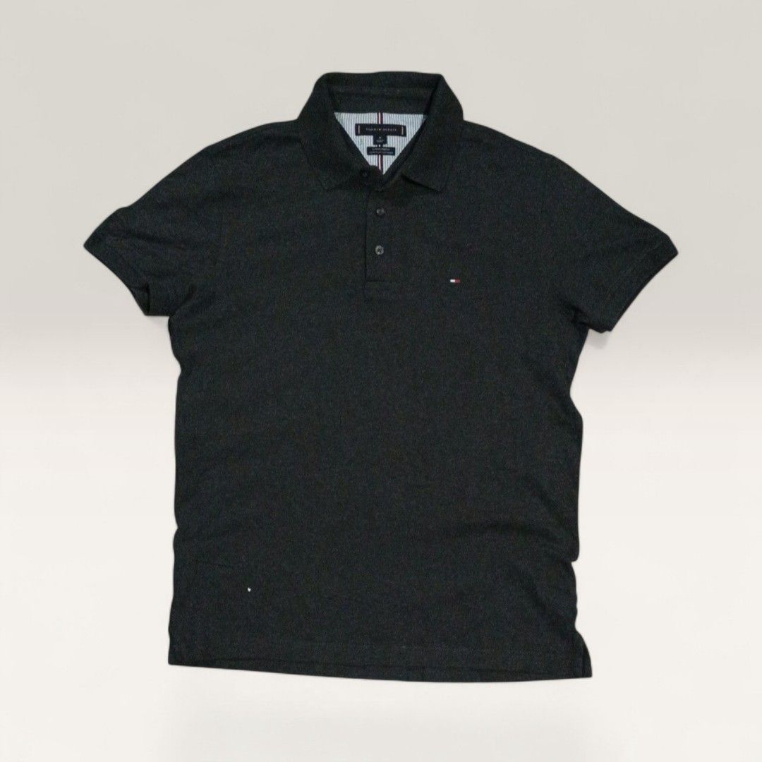 TOMMY HILFIGER POLO SHIRT (Category: Tshirts & Polo Shirts ) located in Caloocan City. Submitted by paulchristian_rewear.05 (Listing ID 1469120067, Image 1). Description: AS NEW FLAWLESS 27x21 Dimension.