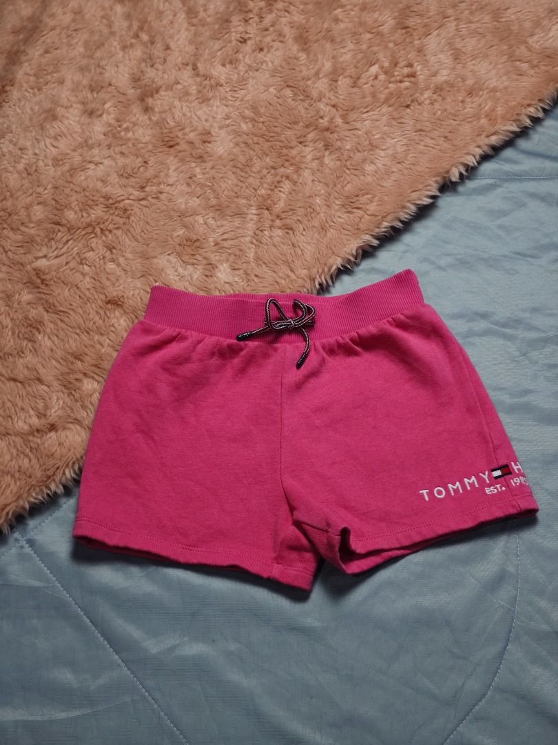 TOMMY KIDS SHORTS (Category: Babies & Kids Fashion) located in Imus. Submitted by eykc01 (Listing ID 1469042878, Image 2). Description: EUC-LIKE NEW 6-7YO.
