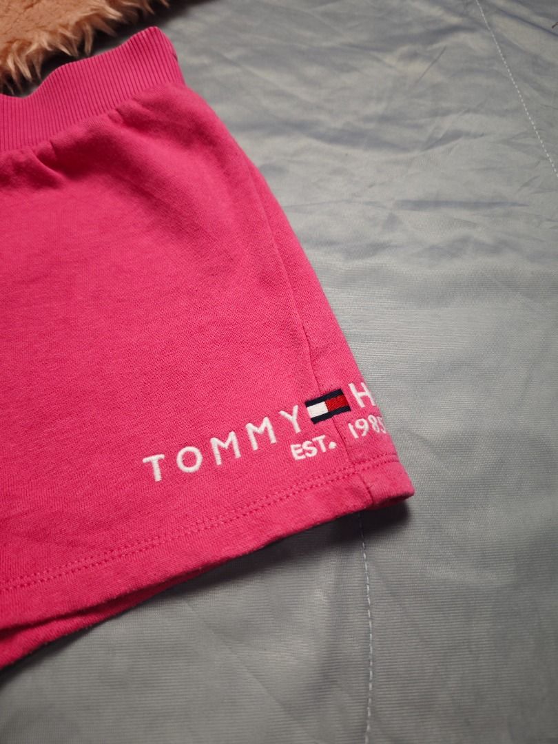TOMMY KIDS SHORTS (Category: Babies & Kids Fashion) located in Imus. Submitted by eykc01 (Listing ID 1469042878, Image 3). Description: EUC-LIKE NEW 6-7YO.