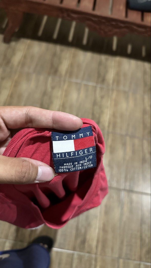 TOMMY LONGSLEEVE (Category: Longsleeves) located in Manila. Submitted by urban-vintage_2 (Listing ID 1468974826, Image 3). Description: ISSUE: NONE ( NEED WASH ) MOP :GCASH ( NO COD ) SHIP VIA : LALAMOVE & J&T LOCATION : PASIG CITY LENGTH : 26 WIDTH : 21.