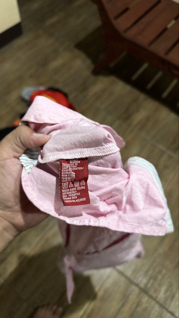TOMMY POLO (Category: Tshirts & Polo Shirts ) located in Manila. Submitted by urban.vintage (Listing ID 1468956830, Image 3). Description: ISSUEs:NONE (NEED WASH) MOP :GCASH (NO COD) SHIP VIA: LALAMOVE & J&T LOCATION: PASIG CITY LENGTH: 23 WIDTH :18.