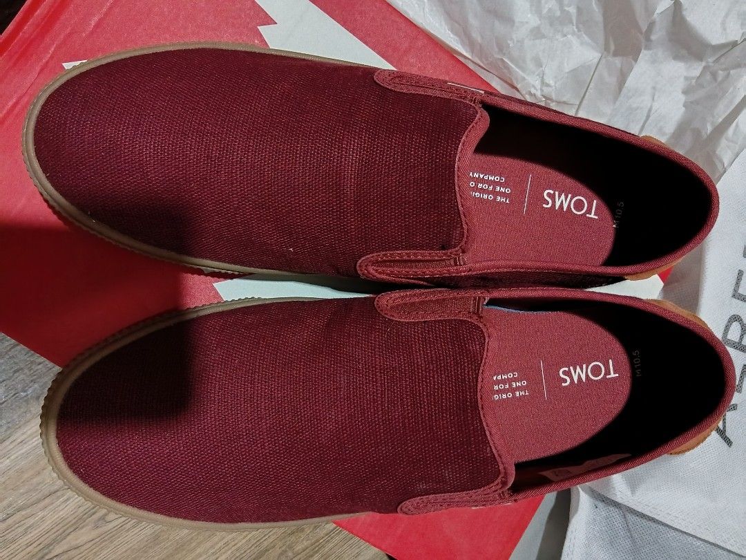 Toms us 10.5 (Category: Casual Shoes) located in Rodriguez. Submitted by caroumomnewacct (Listing ID 1468977738, Image 1). Description: .