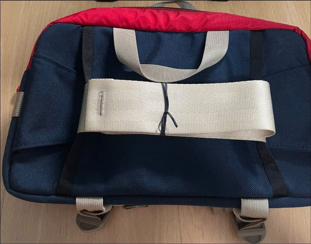 Topo Designs Quick Pack (6L) (Category: Belt bags, Clutches and Pouches) located in Manila. Submitted by mar.qui (Listing ID 1469155509, Image 3). Description: Topo Designs Quick Pack (6L) Selling for 3000 Negotiable Very minimal and barely noticeable signs of use. Loc: Munoz, QC.