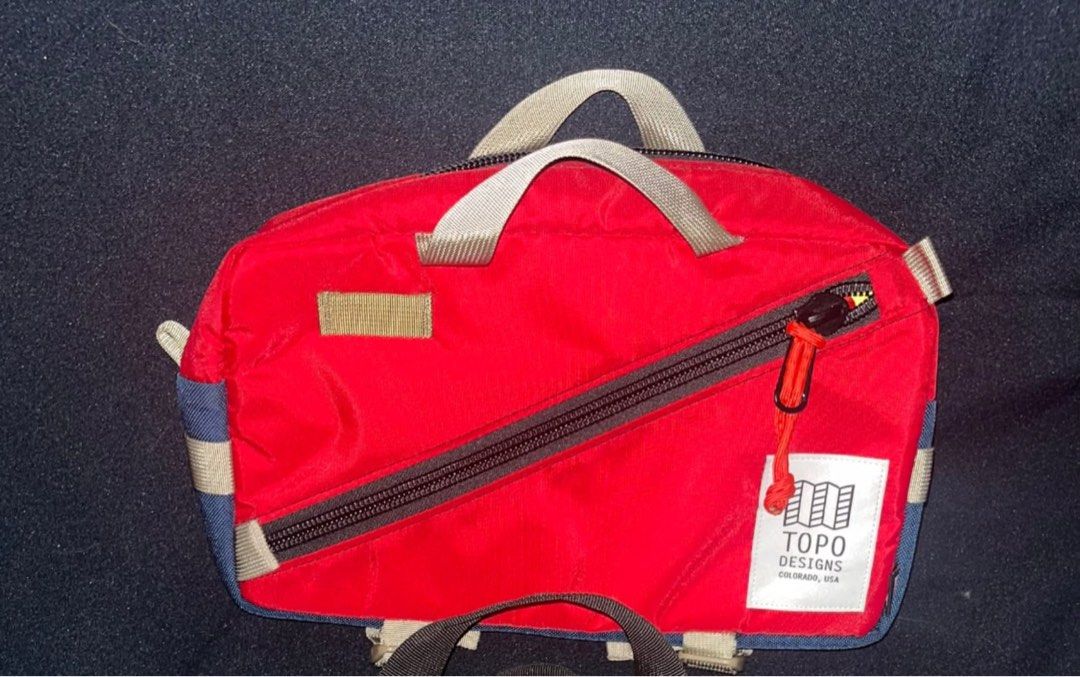 Topo Designs Quick Pack (6L) (Category: Belt bags, Clutches and Pouches) located in Manila. Submitted by mar.qui (Listing ID 1469155509, Image 1). Description: Topo Designs Quick Pack (6L) Selling for 3000 Negotiable Very minimal and barely noticeable signs of use. Loc: Munoz, QC.