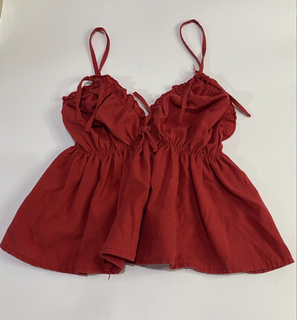 tops (Category: Sleeveless) located in Valenzuela. Submitted by cole.mendoza (Listing ID 1469001222, Image 3). Description: all item ₱49 each or take all ₱249.
