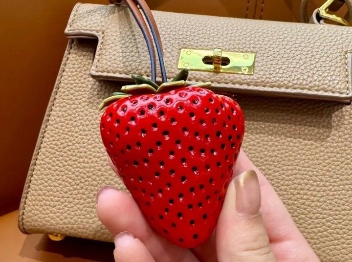 TORY BURCH STRAWBERRY BAG CHARM - 3800 EACH (Category: Charms) located in Pasig City. Submitted by titalana2011991 (Listing ID 1468991037, Image 2). Description: .