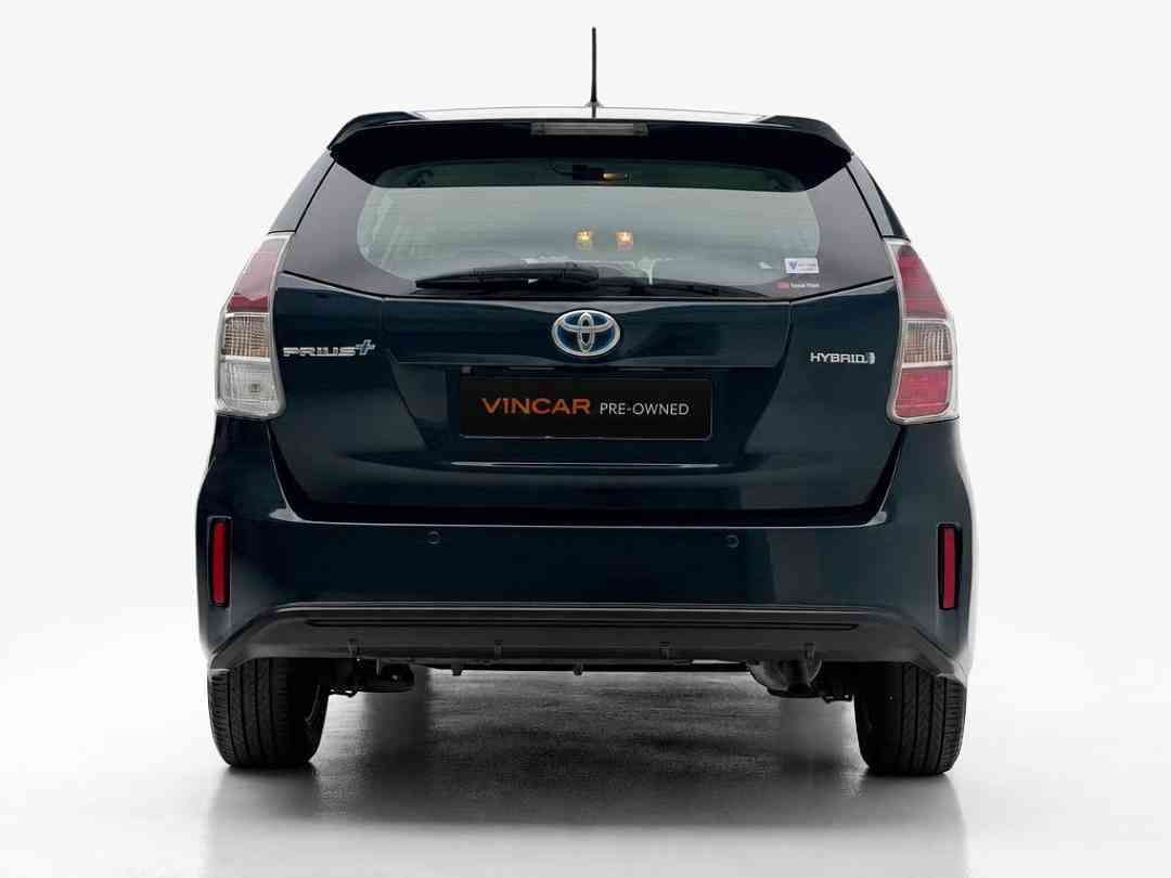 Toyota Prius+ Hybrid 1.8 (A) (Category: Used Cars) located in Singapore. Submitted by vincar_pre-owned (Listing ID 1469107803, Image 3). Description: 1 Owner Well Maintained Unit! Smooth and Reliable 1.8L 7 Seater MPV! One of the most fuel efficient 7 seaters in the market. Individual middle row seats. Contact us today to arrange a viewing for this unit at the V1NCAR PRE-Owned Showroom now! Accessories: Factory fitted interior, keyless entry/star