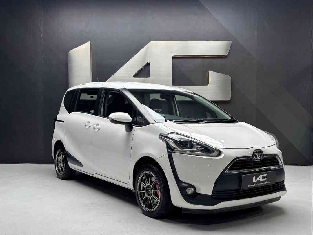 Toyota Sienta 1.5 Elegance (A) (Category: Used Cars) located in Singapore. Submitted by invictusautomobilegroup (Listing ID 1468976790, Image 1). Description: ⚡️LOWEST DEPRECIATION IN MARKET ⚡️ ⚡️PRICED TO SELL ⚡️ ⚡️$0 Downpayment Available! ⚡️ 🚗 Model : Toyota Sienta 1.5 Elegance 🗓️ Registration : Feb 2018 (1Year 3 Months) 💵 Interest rate : Bank Loan fr 2.28%, In House Full loan fr 2.98% 🌟 Perfect Compact 7 Seater MPV For Short Term Drive 🌟