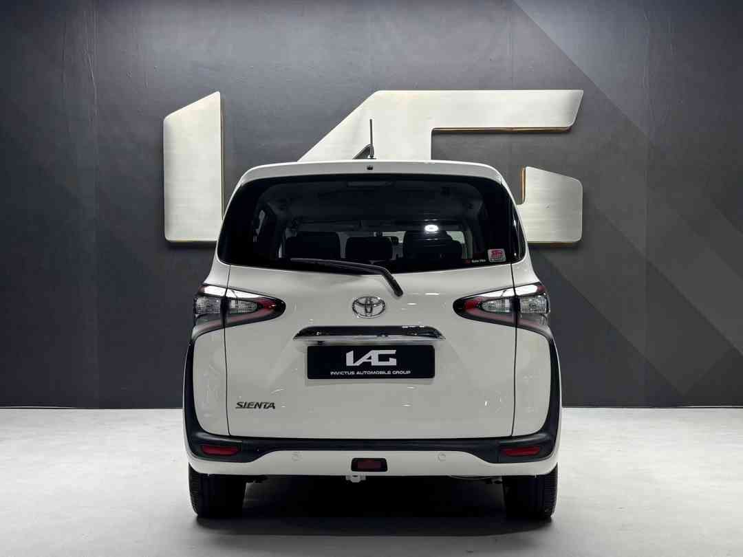Toyota Sienta 1.5 Elegance (A) (Category: Used Cars) located in Singapore. Submitted by invictusautomobilegroup (Listing ID 1468976790, Image 3). Description: ⚡️LOWEST DEPRECIATION IN MARKET ⚡️ ⚡️PRICED TO SELL ⚡️ ⚡️$0 Downpayment Available! ⚡️ 🚗 Model : Toyota Sienta 1.5 Elegance 🗓️ Registration : Feb 2018 (1Year 3 Months) 💵 Interest rate : Bank Loan fr 2.28%, In House Full loan fr 2.98% 🌟 Perfect Compact 7 Seater MPV For Short Term Drive 🌟