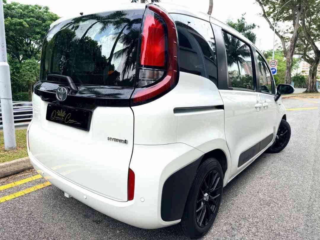 TOYOTA SIENTA HYBRID 1.5G CVT (Category: Used Cars) located in Singapore. Submitted by queenscarpl (Listing ID 1469052075, Image 3). Description: Showroom: Sin Ming 176 Sin Ming Drive #01-18 Singapore 575721 Sales Contact: Alvin Ng tel:88132929 .