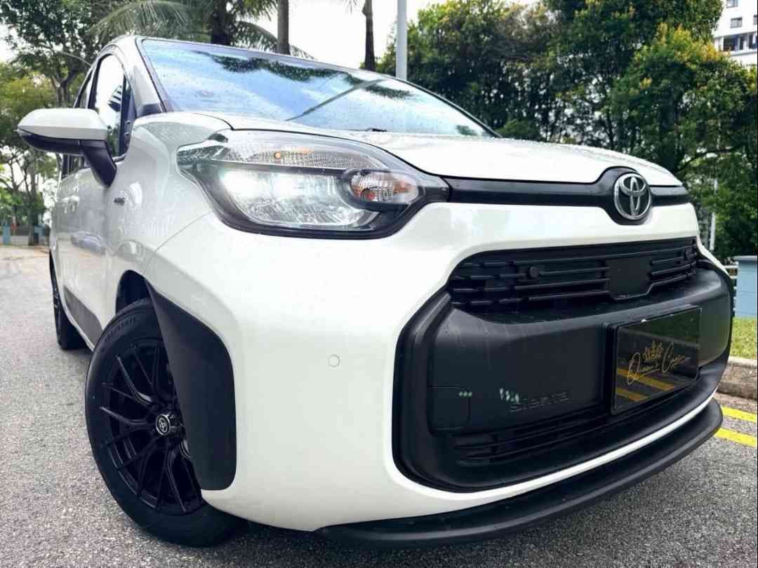 TOYOTA SIENTA HYBRID 1.5G CVT (Category: Used Cars) located in Singapore. Submitted by queenscarpl (Listing ID 1469052075, Image 1). Description: Showroom: Sin Ming 176 Sin Ming Drive #01-18 Singapore 575721 Sales Contact: Alvin Ng tel:88132929 .