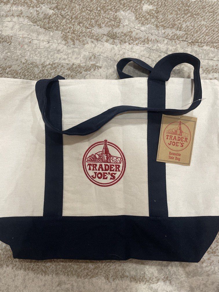 Trader Joes Reusable tote bag Large (Category: Tote Bags) located in Manila. Submitted by bedlambuzz (Listing ID 1469063093, Image 2). Description: .