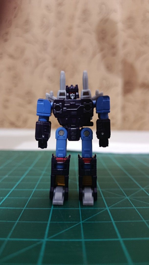 Transformers Legacy United Rumble (Category: Action & Battle Toys) located in Legazpi City. Submitted by bbthatguy (Listing ID 1469058989, Image 1). Description: Selling Transformers Legacy United Rumble (Blue) pack-in with Leader Soundwave Selling Rumble ONLY Loose, complete accessories Issue: tab broken on one side (see pics), does not affect transformation loc Legazpi City, Albay, can do meetups in the area Price slightly negotiable, lowballer