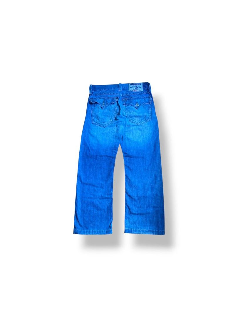 True Religion Bootcut (Category: Jeans) located in Davao. Submitted by underrated_style (Listing ID 1469104903, Image 2). Description: True religion Straight Bootcut waist - 32-33 length - 40 leg op - 9.5 authentic excellent condition colorrate 9/10 or better! issue - missing 1 bottoms in the back pocket, missing tags due to waist alteration..