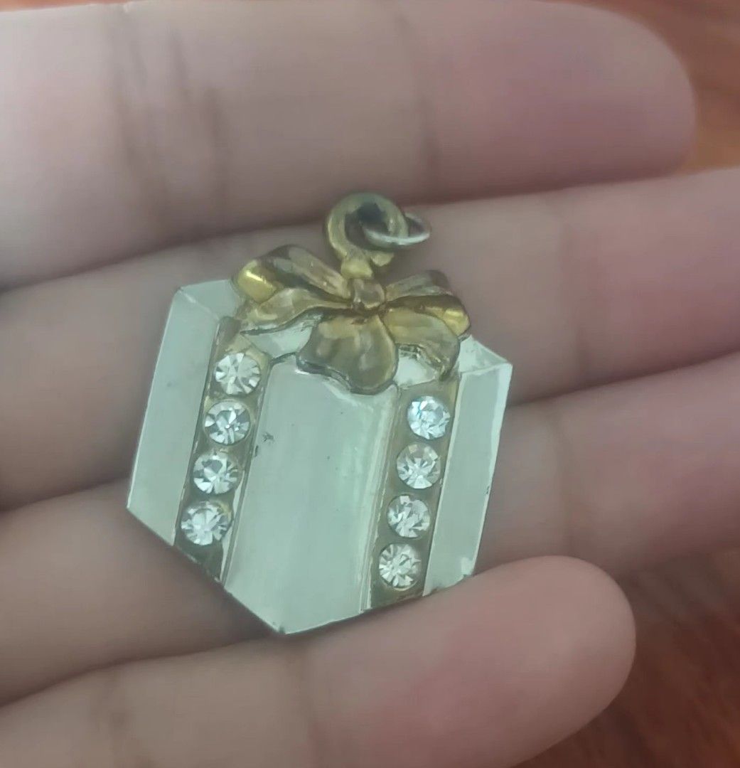 Two Tone Gift Pendant (Category: Charms) located in Davao. Submitted by sakura_finds (Listing ID 1468933031, Image 1). Description: From Japan Surplus Accessories Excellent Condition.