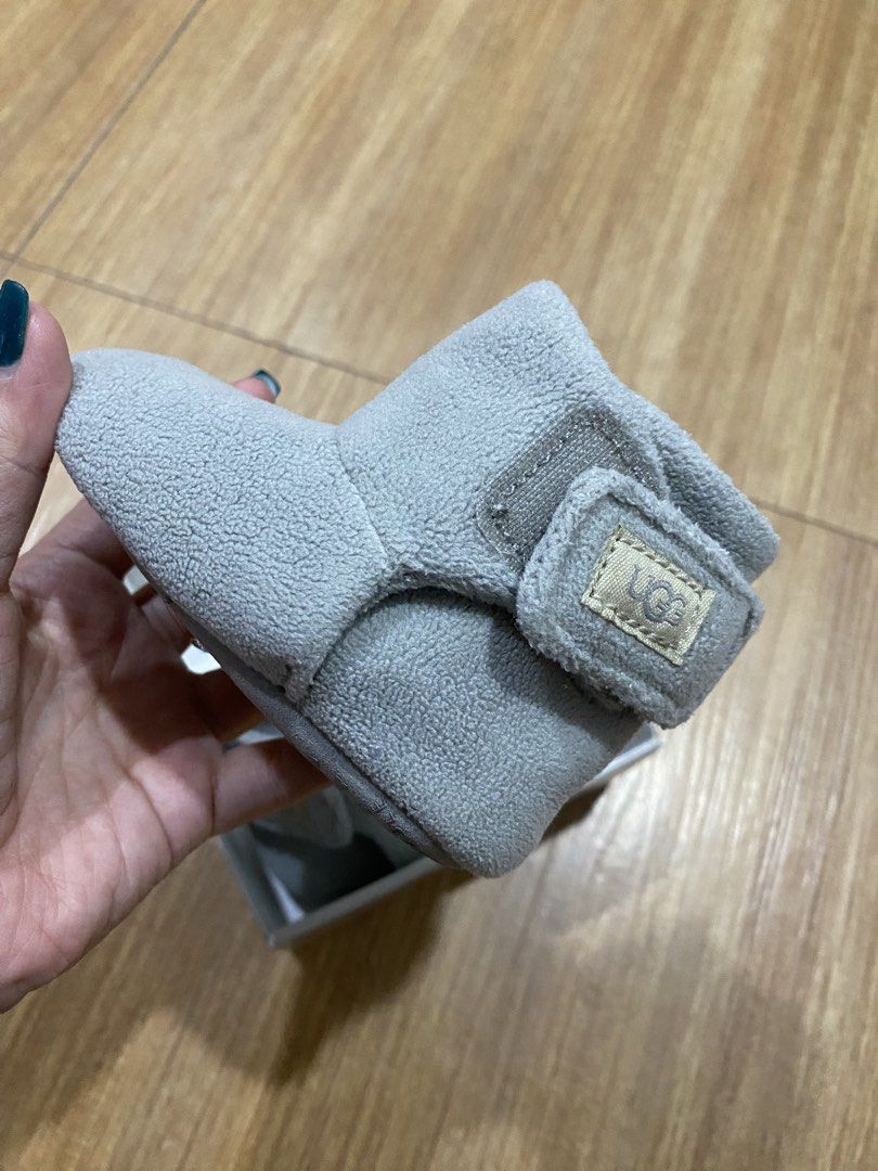 UGG boots for baby girl (Category: Babies & Kids Fashion) located in Quezon City. Submitted by pbonlinestore (Listing ID 1469050960, Image 3). Description: .