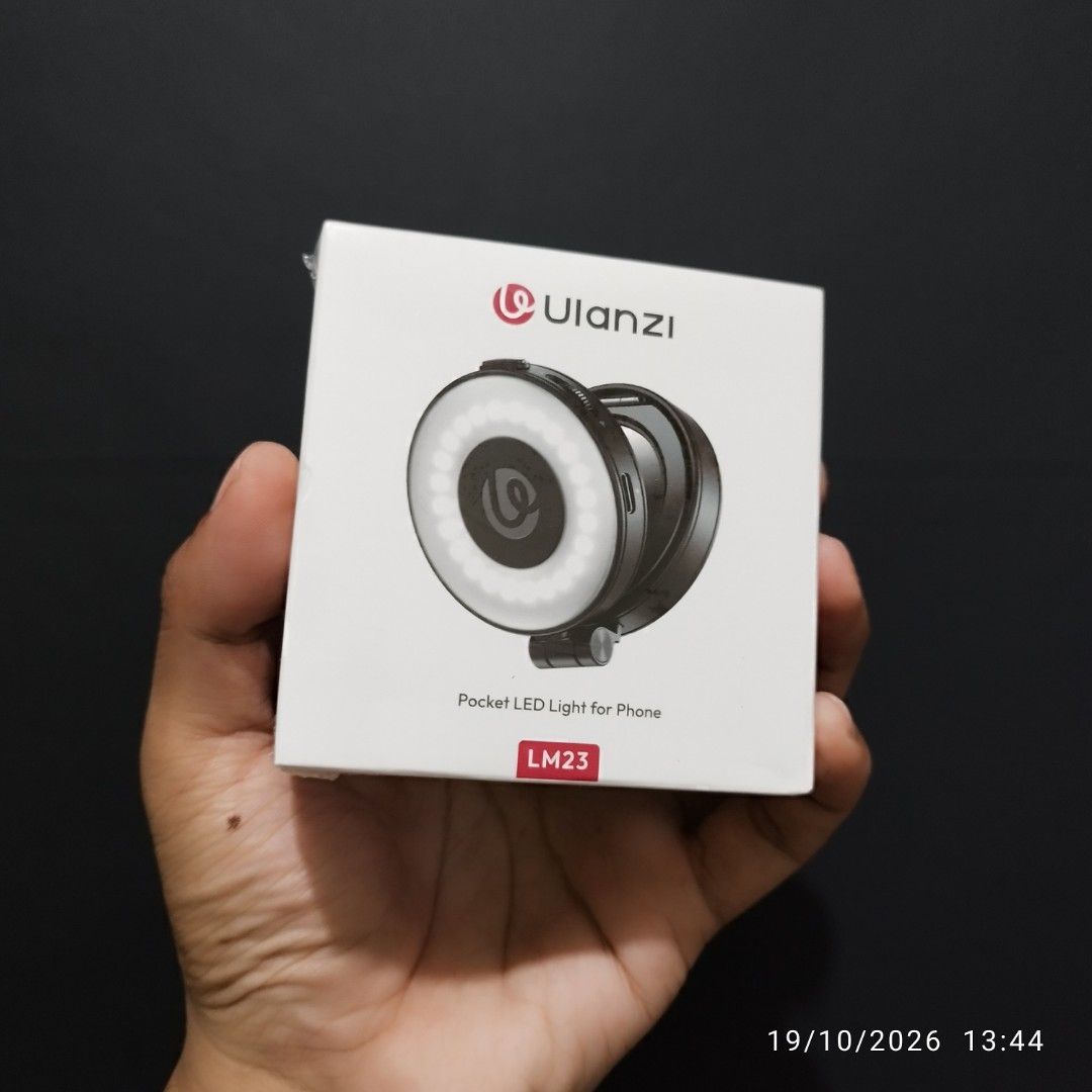 Ulanzi LM23 (Category: Other Mobile & Gadget Accessories) located in Malolos. Submitted by raffyongleo (Listing ID 1468977951, Image 1). Description: Brand new sealed Slightly negotiable Location: Malolos, Bulacan.