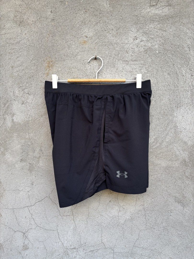 Under Armour Lunch Run Short (Category: Activewear) located in Davao. Submitted by lumpiashanghai (Listing ID 1469085773, Image 2). Description: Under Armour Lunch Run Short Width 32, Length 15 Excellent Condition No issues & Need wash 480 +shipping.