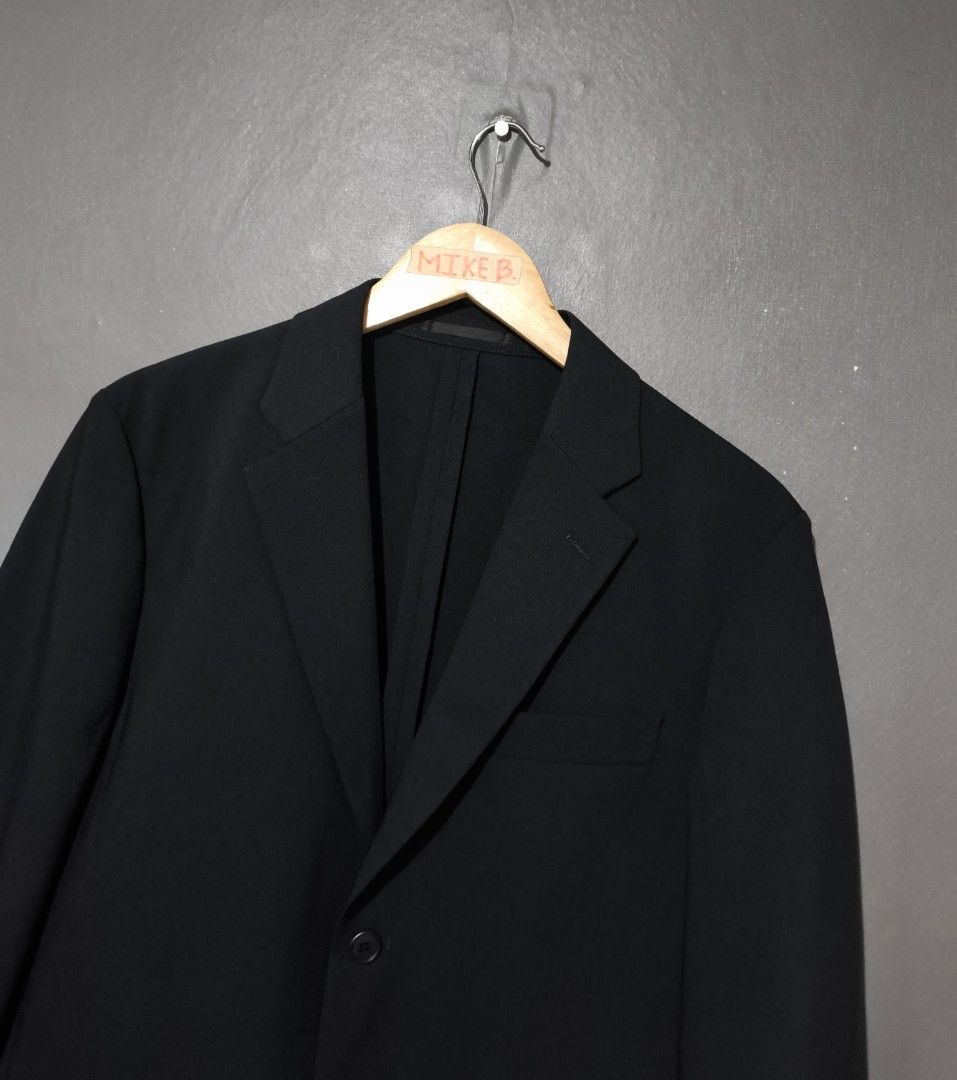 📍Uniqlo AirSense Blazer | Wool-Like (Category: Coats, Jackets and Outerwear) located in Antipolo. Submitted by simplehans (Listing ID 1469019225, Image 2). Description: ‎📍Uniqlo AirSense Blazer | Wool-Like ‎Size Medium (Navy) ‎Width- 19.5 ‎Length- 28.5 ‎Excellent Condition ‎DIRECT MESSAGE IF INTERESTED.