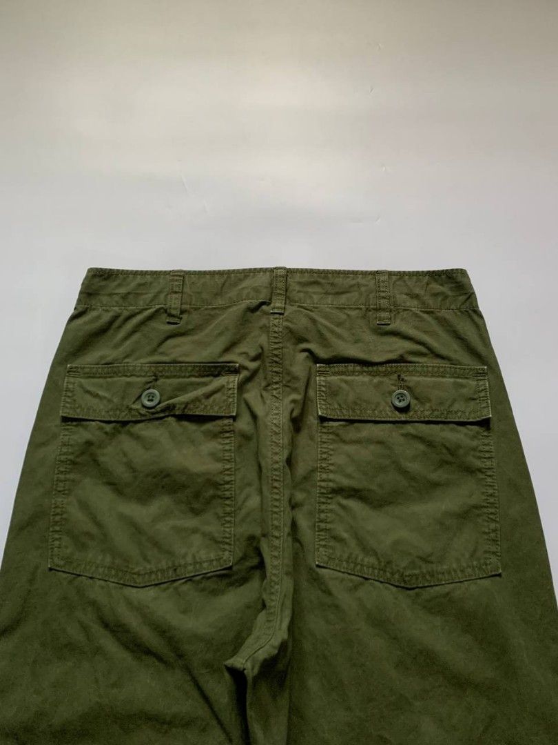 UNIQLO Baker Pants 2 (Olive) (Category: Chinos) located in Puerto Princesa. Submitted by terrificgarments (Listing ID 1469070437, Image 2). Description: UNIQLO Baker Pants 2 (Olive) ₱900 + Shipping Fee Size S on Tag Waist: 31 Length: 39.5 Thighs: 12.5 Leg Opening: 7.5 Issue: White lines/fade Excellent condition 📌 COLOR MAY VARY DUE TO LIGHTING 📌 ALREADY WASHED 📌 Payment First 📌 No COD 📌 Courier: J&T.