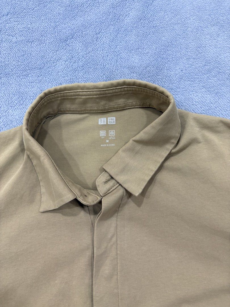 Uniqlo Beige Polo (Category: Tshirts & Polo Shirts ) located in Alburquerque. Submitted by ukay_ni_edgar (Listing ID 1469025034, Image 2). Description: Simple, versatile Uniqlo polo in a neutral beige shade. Easy daily essential � .