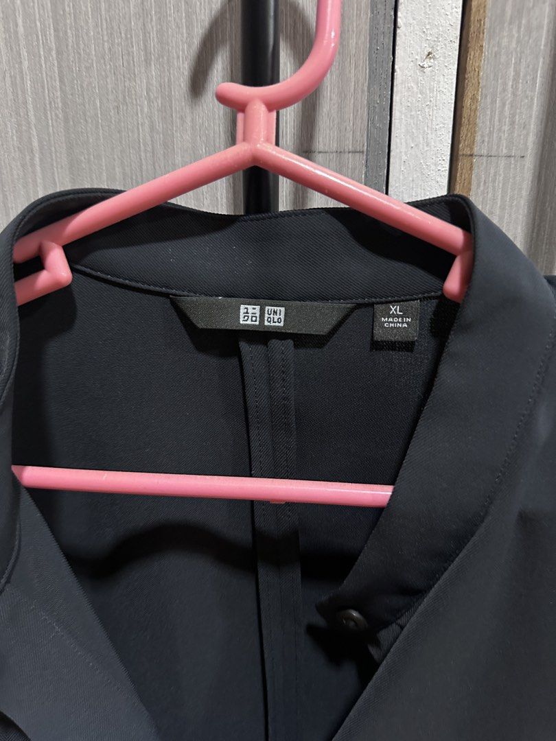 Uniqlo blouse (Category: Blouses) located in Bulacan. Submitted by ressemar (Listing ID 1468974178, Image 2). Description: Uniqlo Blouse Used once RFS. Masyado malaki for me Size XL in tag .