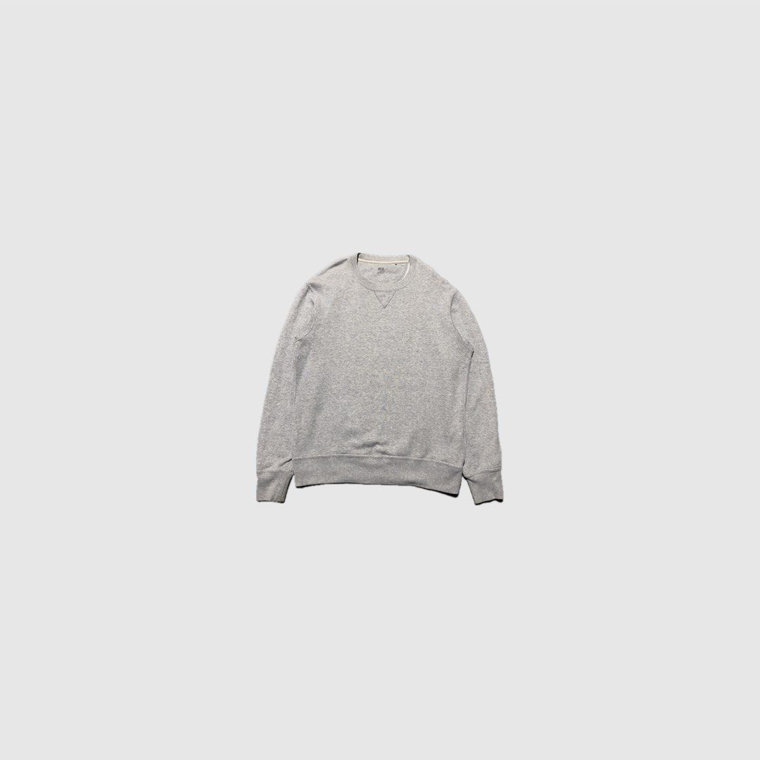 Uniqlo Crewneck Sweater (Category: Hoodies) located in Cavite. Submitted by kali_galleria (Listing ID 1468937383, Image 1). Description: Available 🏷️ Uniqlo Crewneck Sweater (Thick & Heavy) • Excellent Condition: 9.7 • Color rate: 9.7 • Width: 22 • Length: 26 • Best Fit: M-L • Issue: 🏷️250 + SF “Thrift with your fingertip👆🏼”.