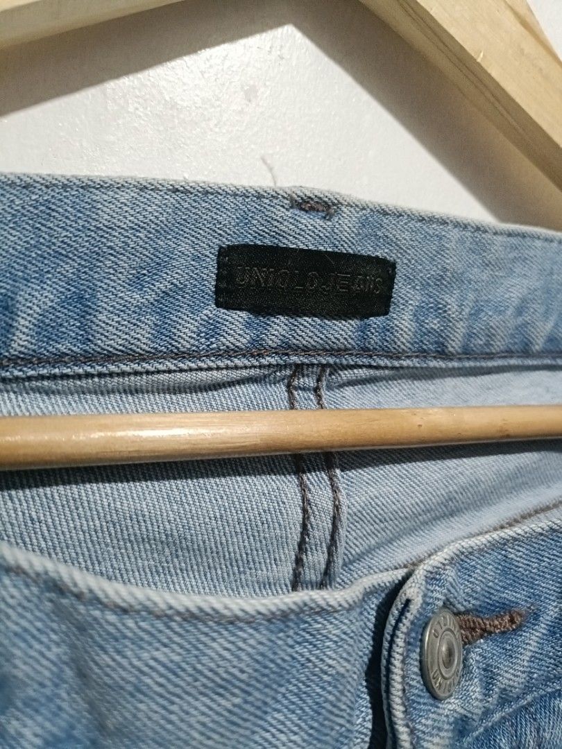 UNIQLO EZY Stretch Denim Jeans (Category: Jeans) located in Las Pinas. Submitted by bckhood_thrift_store (Listing ID 1469041789, Image 3). Description: UNIQLO EZY Stretch Denim Jeans ✨ (AUTHENTIC) °Size 34 °Excellent Condition °9/10 Color Rate °No Issue ₱400 💵💵 DM ME 📩📩 Laspiñas/Greenhills Loc 📍.