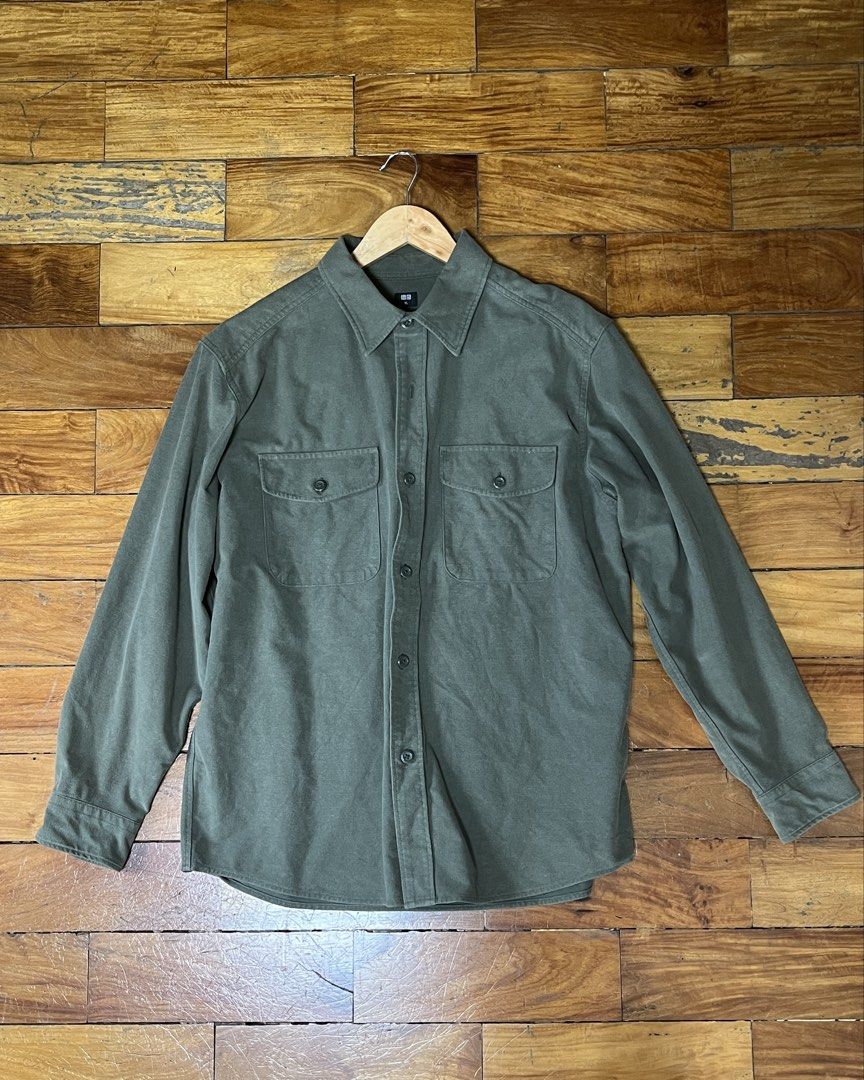 Uniqlo Jacket (Category: Coats, Jackets and Outerwear) located in Quezon City. Submitted by k_____________ (Listing ID 1468967922, Image 1). Description: Selling Uniqlo Jacket (Olive) Size: XL RFS: Decluttering.