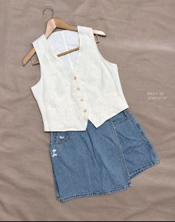(Category: ) located in . Submitted by nnnprelovedclothes (Listing ID 1468969867, Image 1). Description: .