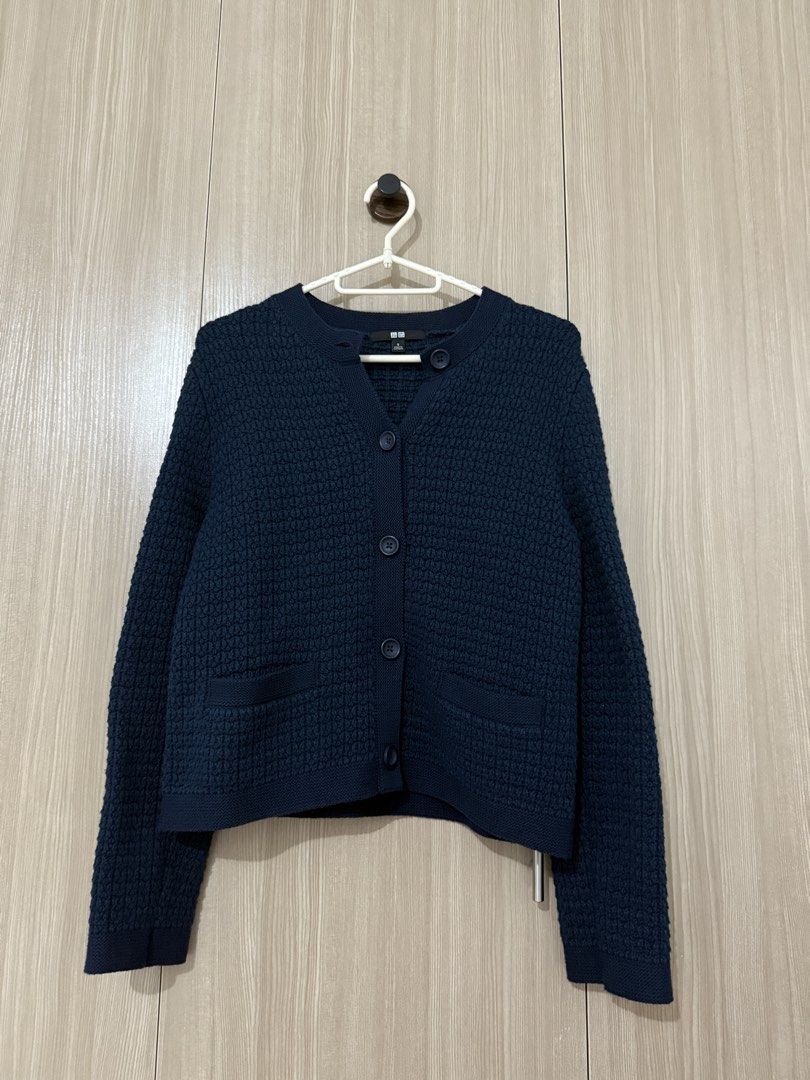 Uniqlo Knitted Short Jacket (Blue) (Category: Coats, Jackets and Outerwear) located in San Juan City. Submitted by anbi25 (Listing ID 1469125685, Image 2). Description: Only used once.