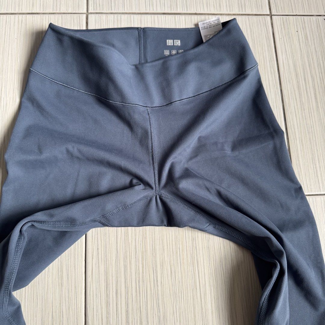 Uniqlo leggings (Category: Activewear) located in Makati City. Submitted by ellespreloved2.0 (Listing ID 1469048287, Image 3). Description: In very good condition Fits 27-29 waist.