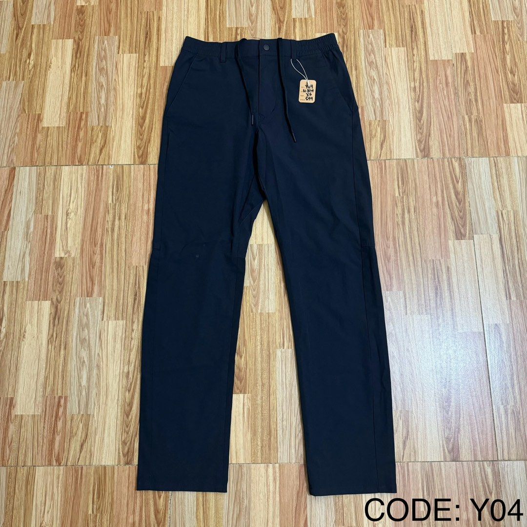 UNIQLO MEN’S 2-WAY STRETCH ACTIVE PANTS (Category: Trousers) located in Manila. Submitted by thrifthing_121102 (Listing ID 1468974587, Image 1). Description: UNIQLO MEN’S 2-WAY STRETCH ACTIVE PANTS •SIZE: XS •WAIST: 26-30” •LENGTH: 37.5” •HEM: 6.5” •COLOR: Navy Blue •CODE: Y04 •EXCELLENT CONDITION •NO ISSUES ₱599 + SF ✅All items are in excellent to new condition. ✅Color may vary due to lighting. 📦J&T Express or Lalamove Shipping. 💸Gcash Payment