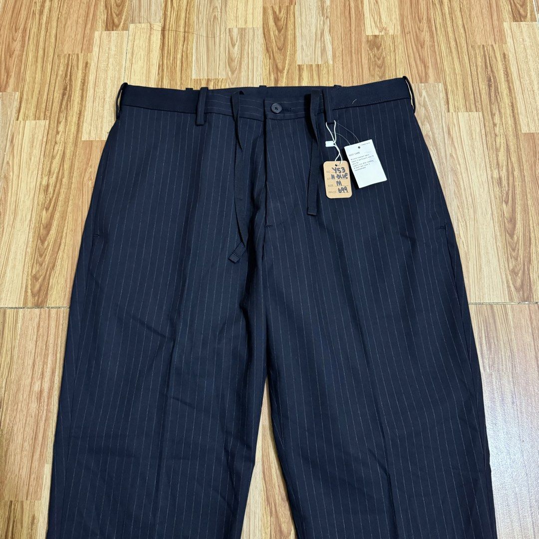 UNIQLO MEN’S EZY ANKLE PANTS (Category: Trousers) located in Manila. Submitted by thrifthing_121102 (Listing ID 1469118688, Image 2). Description: UNIQLO MEN’S EZY ANKLE PANTS •SIZE: Medium •WAIST: 31-32” •LENGTH: 36.5” •HEM: 6.5” •COLOR: Navy Blue •CODE: Y53 •BrandNew •NO ISSUES ₱699 + SF ✅All items are in excellent to new condition. ✅Color may vary due to lighting. 📦J&T Express or Lalamove Shipping. 💸Gcash Payment. 📍Moonwalk, Paranaque City.
