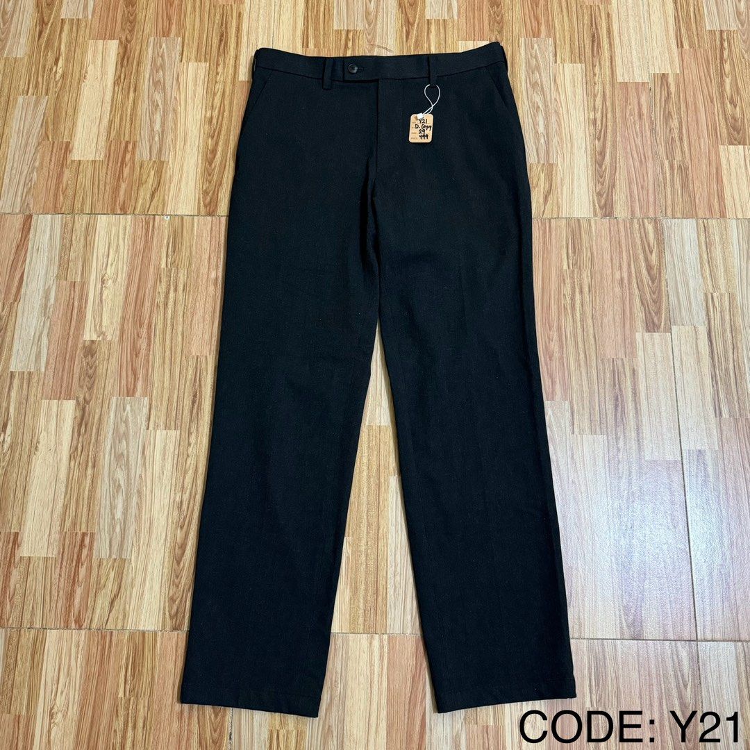UNIQLO MEN’S HEATTECH PANTS (Category: Trousers) located in Manila. Submitted by thrifthing_121102 (Listing ID 1469004000, Image 1). Description: UNIQLO MEN’S HEATTECH PANTS •WAIST: 29” •LENGTH: 38” •HEM: 7.5” •COLOR: Dark Gray •CODE: Y21 •EXCELLENT CONDITION •NO ISSUES ₱499 + SF ✅All items are in excellent to new condition. ✅Color may vary due to lighting. 📦J&T Express or Lalamove Shipping. 💸Gcash Payment. 📍Moonwalk, Paranaque City .