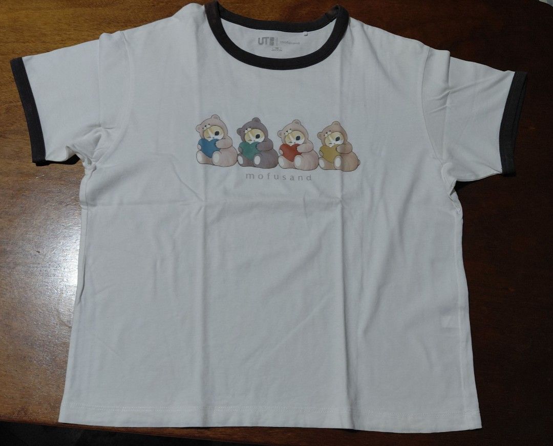 UNIQLO mofusand t-shirt bundle (Category: Shirts) located in San Pablo. Submitted by maddyn_ (Listing ID 1469100441, Image 3). Description: - size 150 in kids but can fit s-m - slight flaws on the neckline (shown in the photos attached).