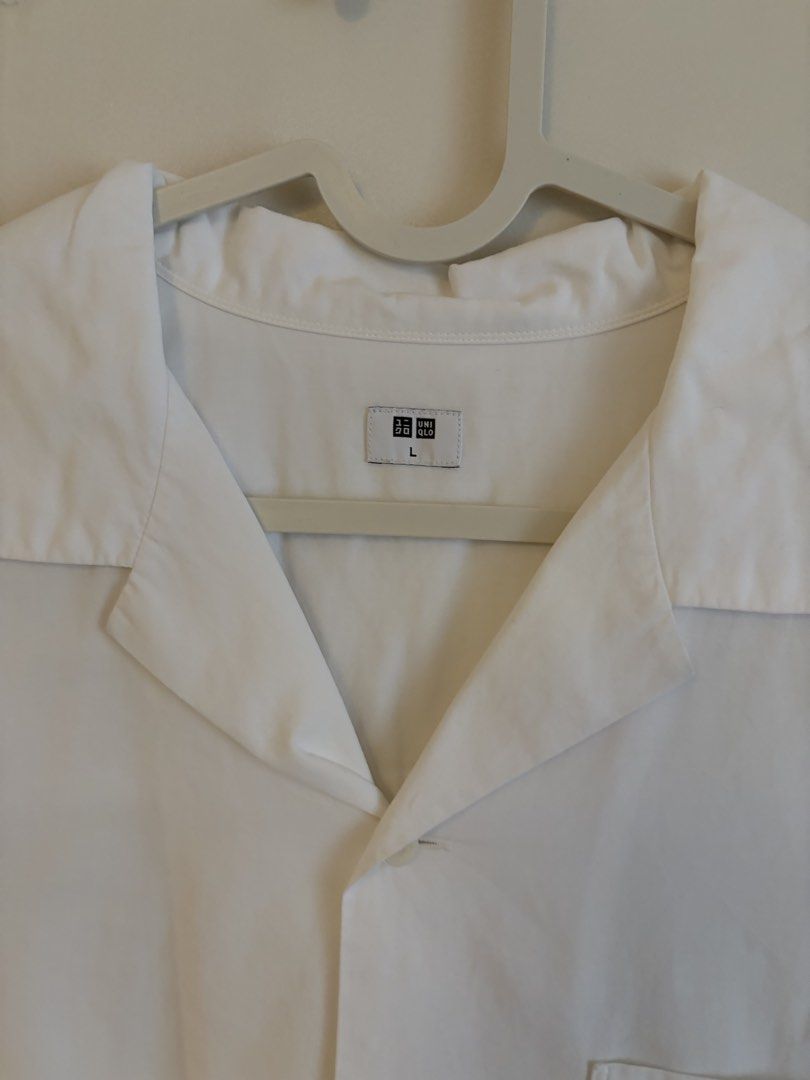 Uniqlo Polo Bundle (Category: Tshirts & Polo Shirts ) located in Manila. Submitted by sebedi (Listing ID 1469005217, Image 3). Description: Uniqlo Cuban Polo in White and Black Size L 2 for 500, 300 each.
