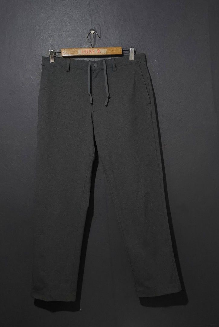 📍Uniqlo Smart Ankle Pants (Ultra Stretch) (Category: Trousers) located in Antipolo. Submitted by simplehans (Listing ID 1469019264, Image 2). Description: ‎📍Uniqlo Smart Ankle Pants (Ultra Stretch) ‎Size Medium (Gray) ‎Waist- 32 to 34 ‎Length- 35 ‎Leg Open- 6.9 ‎Excellent Condition As New ‎DIRECT MESSAGE IF INTERESTED.