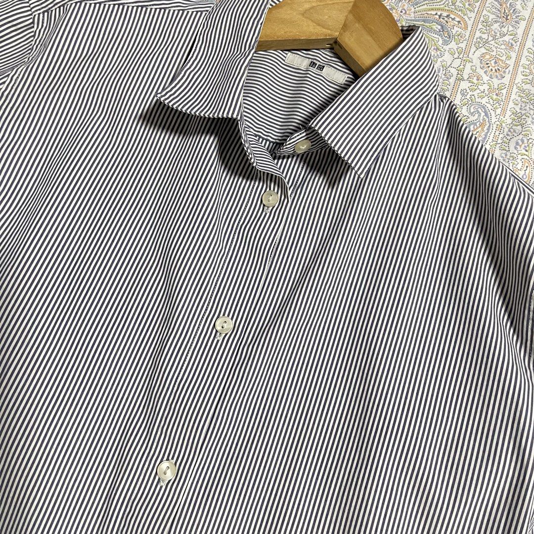 Uniqlo Stripes Button Down Polo Longsleeve (Category: Longsleeves) located in Cabanatuan. Submitted by thriftby_zy (Listing ID 1469138265, Image 3). Description: Size: Large on tag but Small - Slim Medium only Bust: up to 34" .