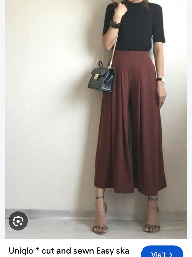 UNIQLO Tuck Gather Pants (Category: Other Bottoms) located in Basista. Submitted by purpleens_shop (Listing ID 1469043011, Image 1). Description: Black 🖤.