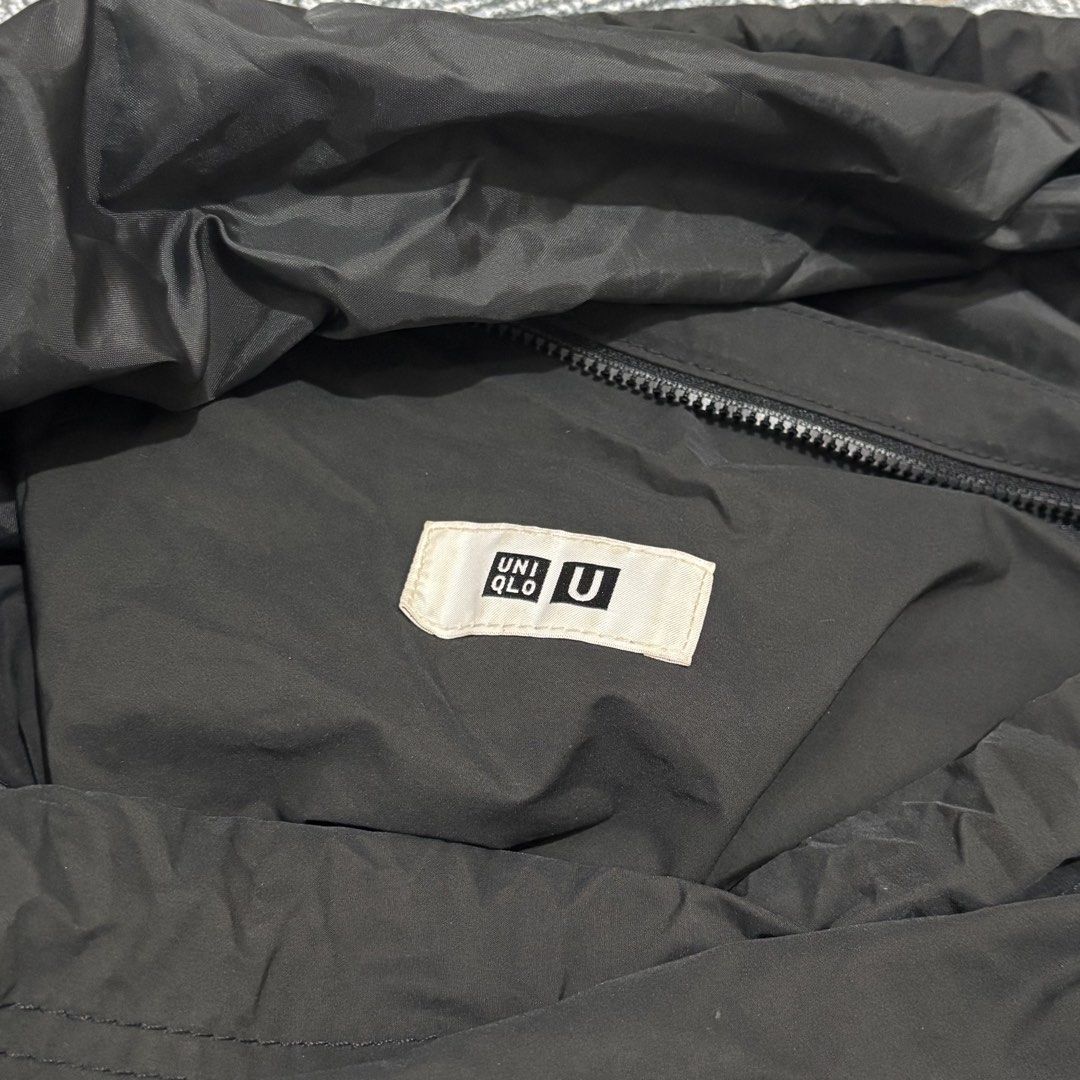 UNIQLO U Drawstring Shoulder Bag (Category: Cross-body Bags) located in Tagaytay City. Submitted by jvlbx (Listing ID 1469104811, Image 2). Description: UNIQLO U Drawstring Shoulder Bag (Black) 500 - lightly used rfs: decluttering mop: gcash/maribank/transfer mod: lalamove/lbc.