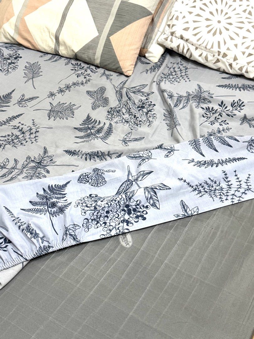 URATEX FOAM (Category: Bedding & Towels) located in Valenzuela. Submitted by jjojacola (Listing ID 1468984794, Image 2). Description: uratex foam - size posted - for pick up only - valenzuela/bulacan area - good as new, walang punit yung cover.