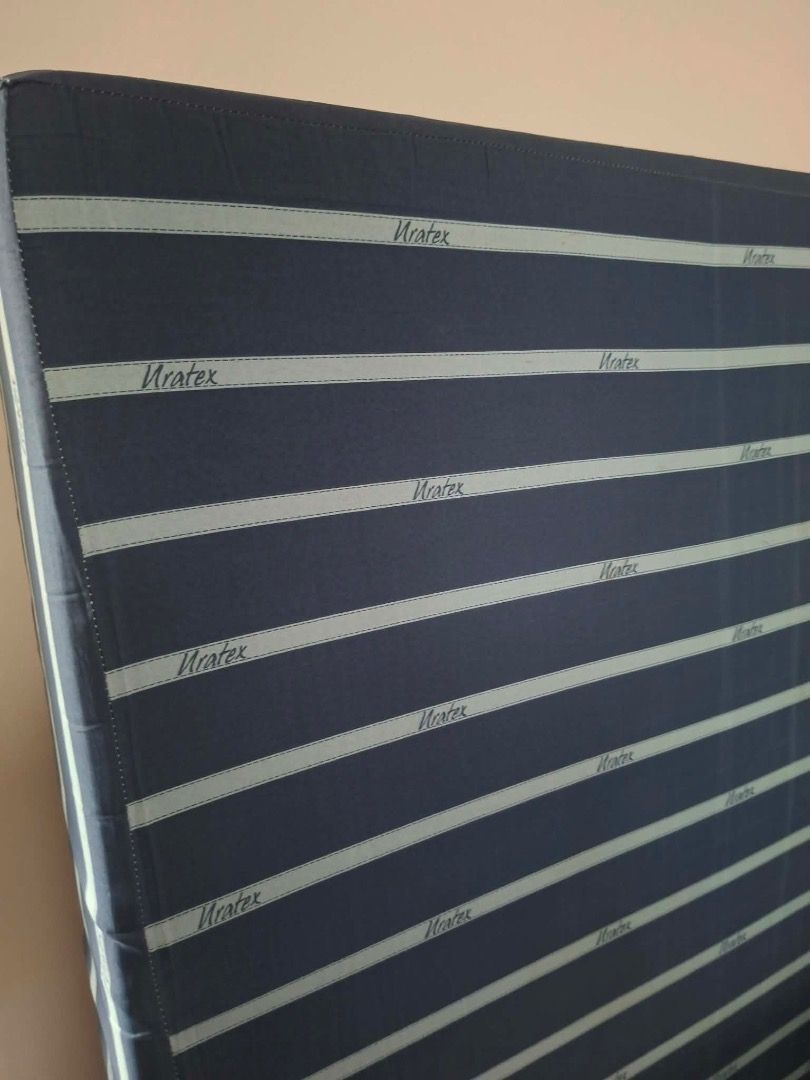 Uratex foam Full Double bed (Category: Bedding & Towels) located in Caloocan City. Submitted by lexi25_ (Listing ID 1468973225, Image 2). Description: Full double size uratex foam bed. Location: Cavite.